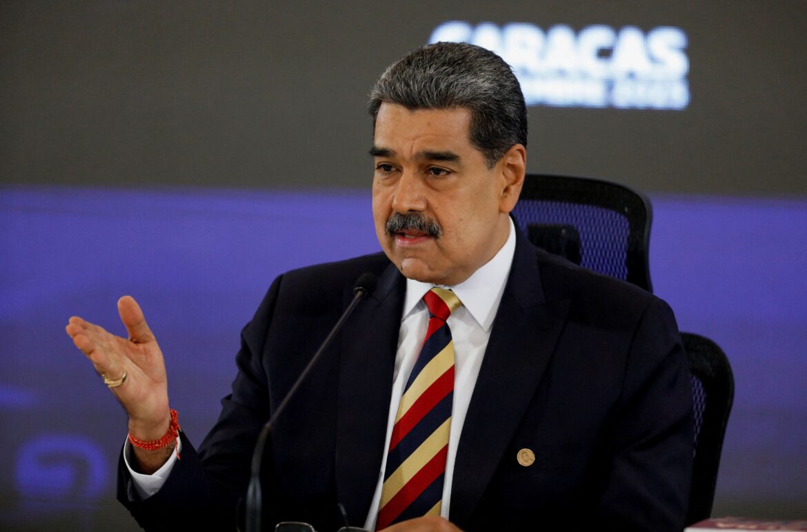 maduro:-militares-da-venezuela-serao-mobilizados-para-“frentes-de-batalha”